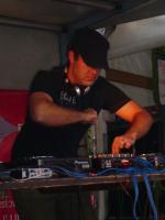 DJ IAN HUNT