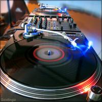 DJ VINNIE  DK