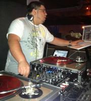 DJ ALVAREZ