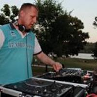 DJ Giza
